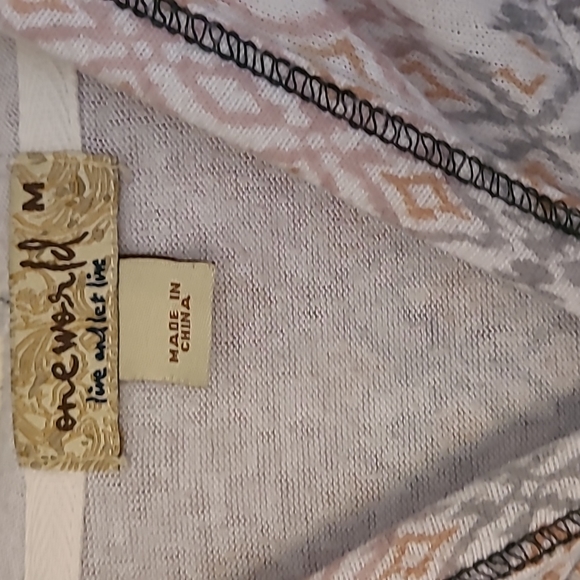 One World Lightweight Jacket - Picture 2 of 3